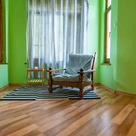 Guest house 4 *